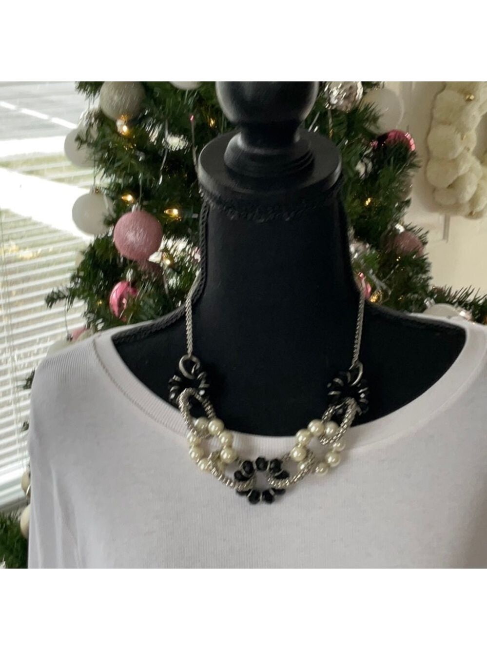 NY and Co Vintage Black Mesh Crystal Pearl Twisted Necklace
